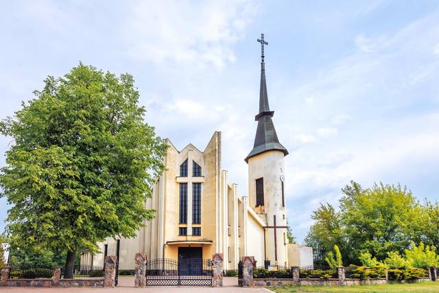 Kościół – Parafia Wszystkich Świętych, Boguty Pianki
