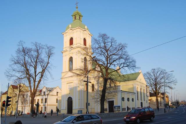 Kościół – Parafia Świętego Józefa Oblubieńca Najświętszej Maryi Panny i Podwyższenia Krzyża Świętego, Ozorków
