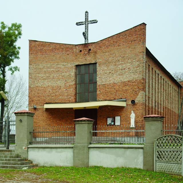 Kościół – Parafia Wszystkich Świętych, Niewiesz