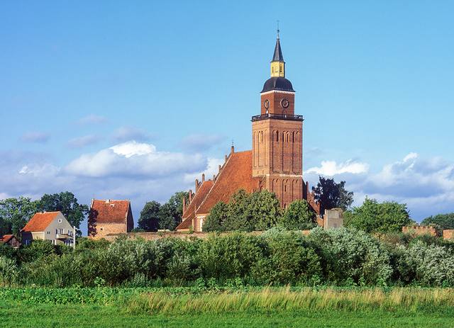 Kościół – Parafia Świętego Michała Archanioła, Sępopol