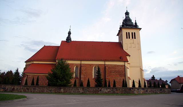 Kościół – Parafia Św. Dominika, Krzynowłoga Mała