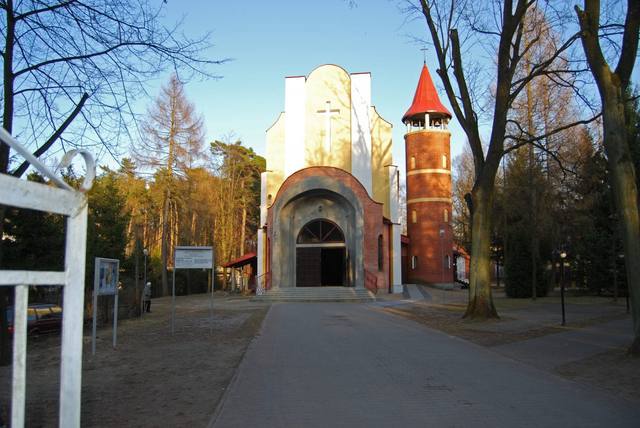 Kościół – Parafia Niepokalanego Poczęcia Najświętszej Maryi Panny, Grotniki