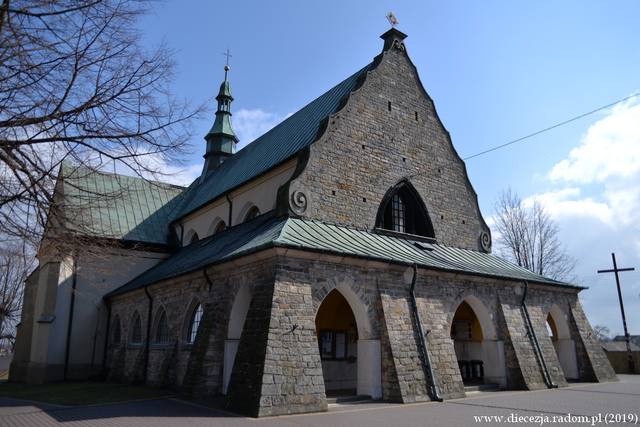 Kościół – Parafia Św. Stanisława bp. m., Chlewiska