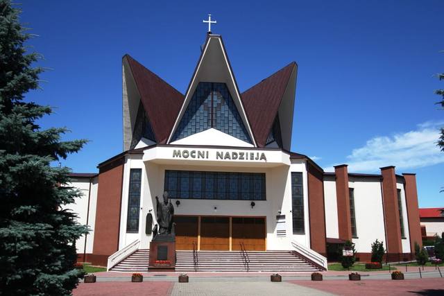 Kościół – Parafia Matki Bożej Królowej Polski, Zamość