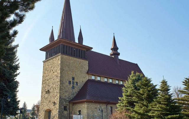 Kościół – Parafia Matki Bożej Bolesnej, Nowy Sącz