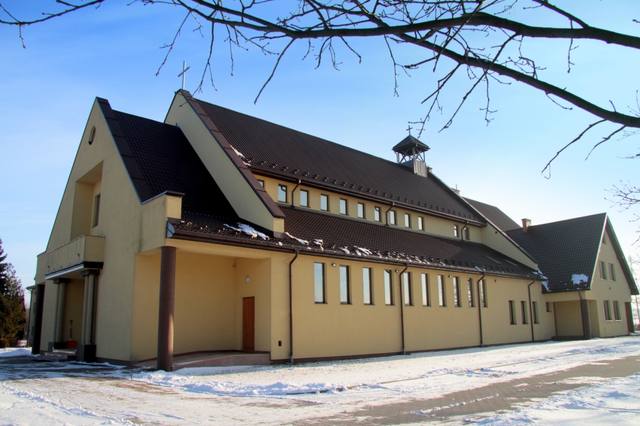 Kościół – Parafia Matki Bożej Różańcowej, Mazowszany
