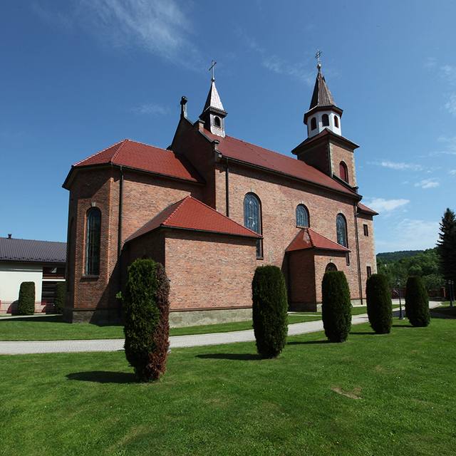 Kościół – Parafia Najświętszego Serca Pana Jezusa, Jachówka