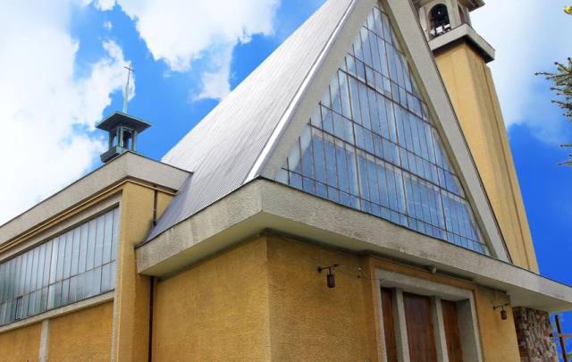 Kościół – Parafia Przemienienia Pańskiego, Podgrodzie