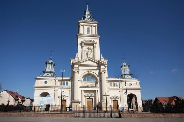 Kościół – Parafia Najświętszego Serca Jezusowego, Radom