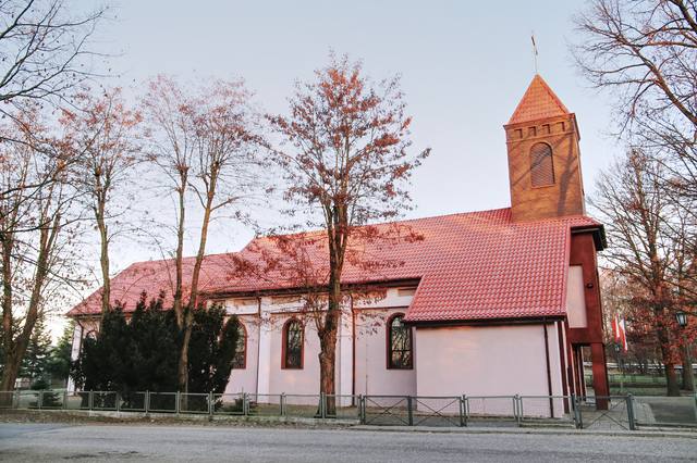 Kościół – Parafia Św. Barbary, Wapno