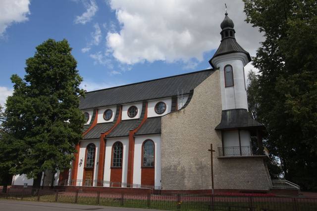 Kościół – Parafia Matki Bożej Nieustającej Pomocy, Aleksandrów