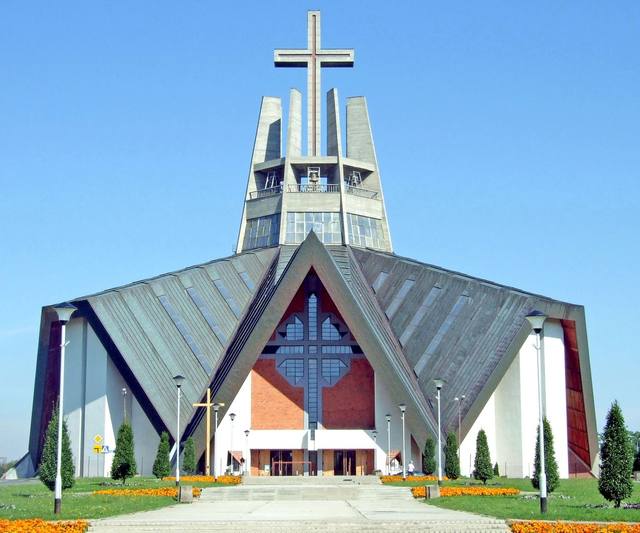 Kościół – Parafia Najświętszej Maryi Panny Królowej Polski, Świdnica
