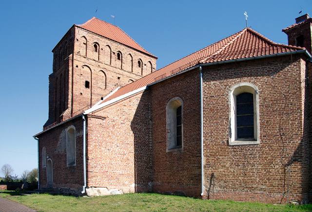 Kościół – Parafia Trójcy Świętej, Smętowo Graniczne