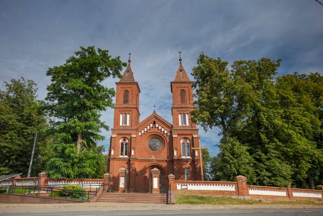 Kościół – Parafia Najświętszego Zbawiciela, Zembrów