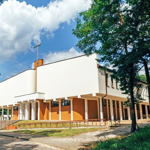 Kościół – Parafia Najświętszej Maryi Panny Królowej Polski, Włocławek