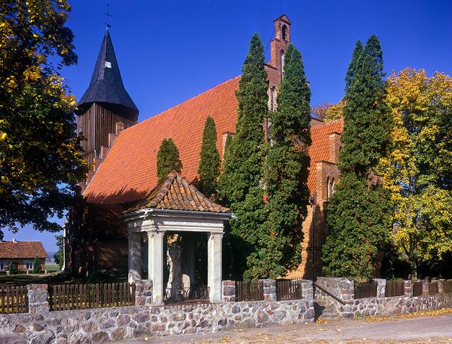 Kościół – Parafia Świętej Marii Magdaleny, Wrzesina