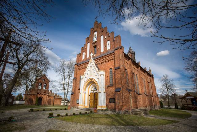 Kościół – Parafia Niepokalanego Poczęcia Najświętszej Maryi Panny, Ceranów