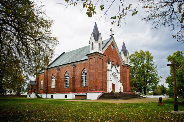 Kościół – Parafia Narodzenia NMP, Wola Osowińska