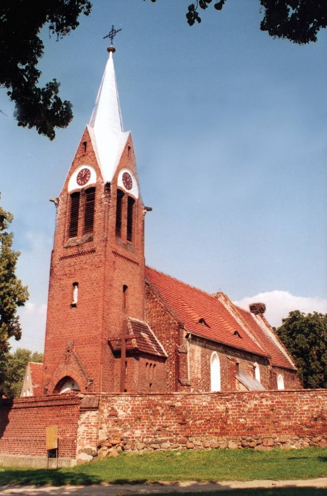 Kościół – Parafia Najświętszej Maryi Panny Różańcowej, Kruszyna
