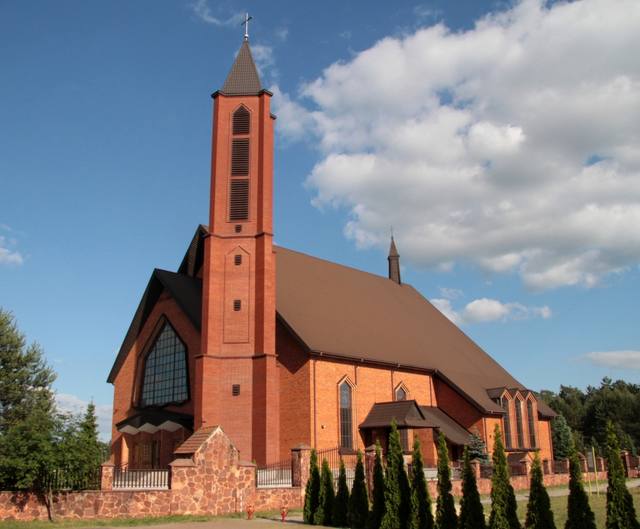 Kościół – Parafia Świętej Rodziny, Kozienice