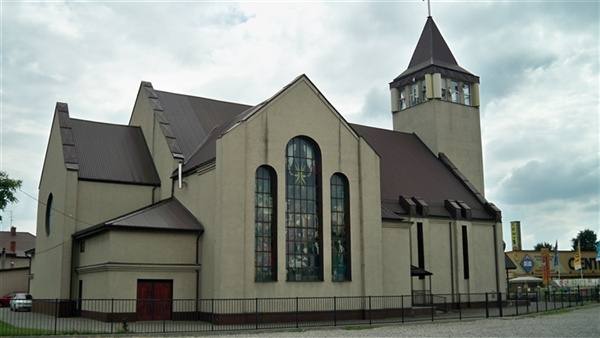 Kościół – Parafia Narodzenia Pańskiego, Błonie