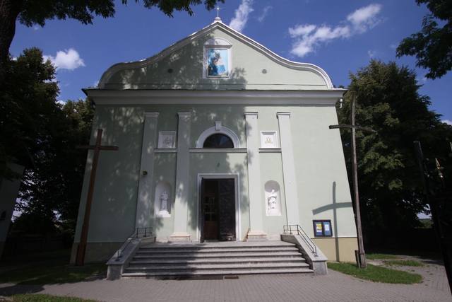 Kościół – Parafia Świętej Anny, Gródek