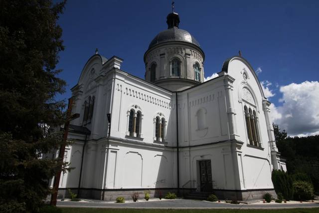 Kościół – Parafia Wniebowzięcia Najświętszej Maryi Panny, Nowe Sioło