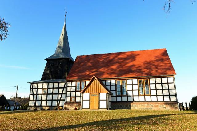 Kościół – Parafia MB Częstochowskiej, Świeszewo