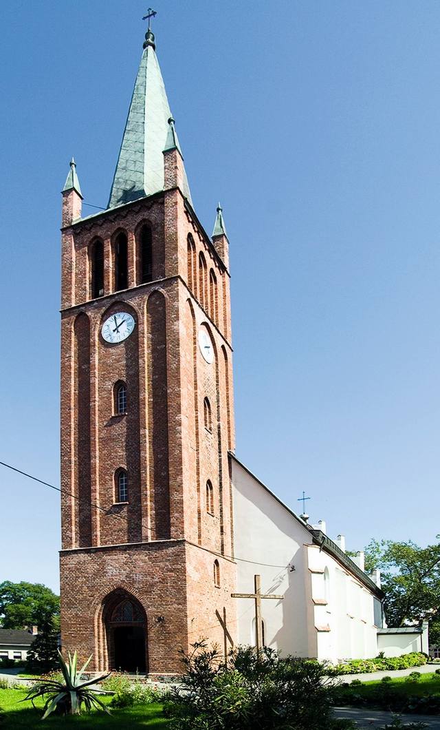 Kościół – Parafia Nawiedzenia Najświętszej Maryi Panny, Gardna Wielka