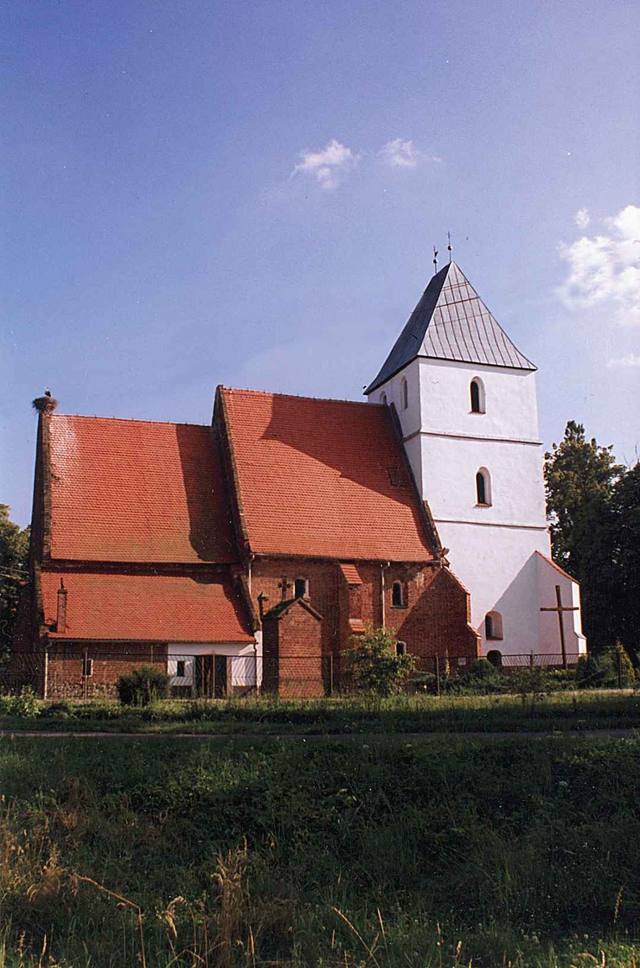 Kościół – Parafia Narodzenia Najświętszej Maryi Panny i św. Marcina, Strzelce