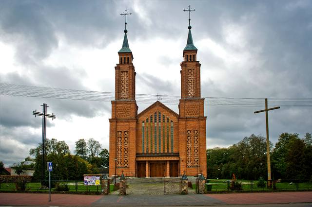 Kościół – Parafia Trójcy Świętej, Stanin