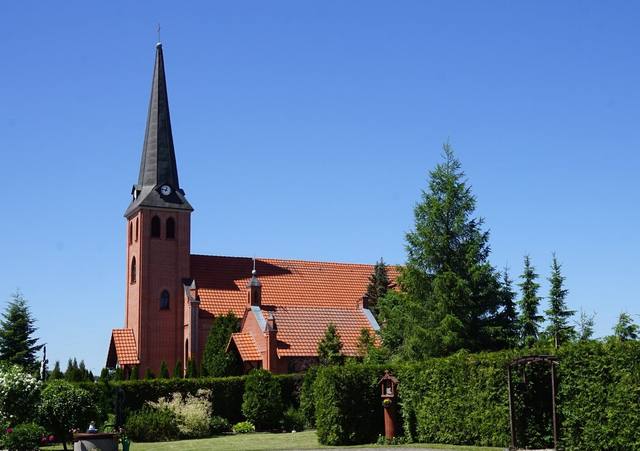 Kościół – Parafia Niepokalanego Poczęcia Najświętszej Maryi Panny, Chojnice