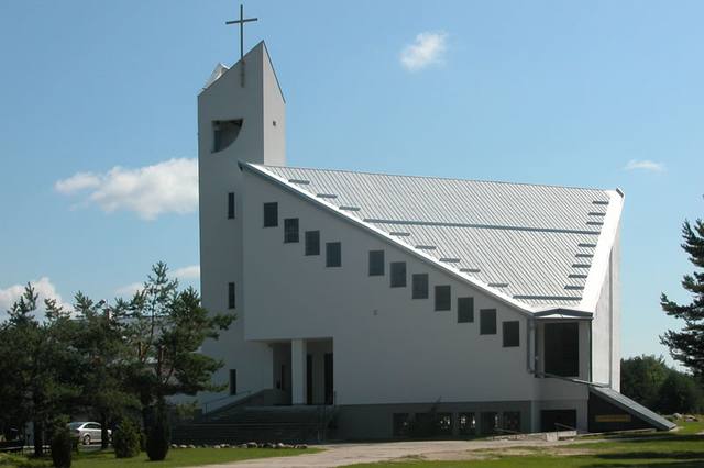 Kościół – Parafia Wniebowstąpienia Pańskiego, Karakule