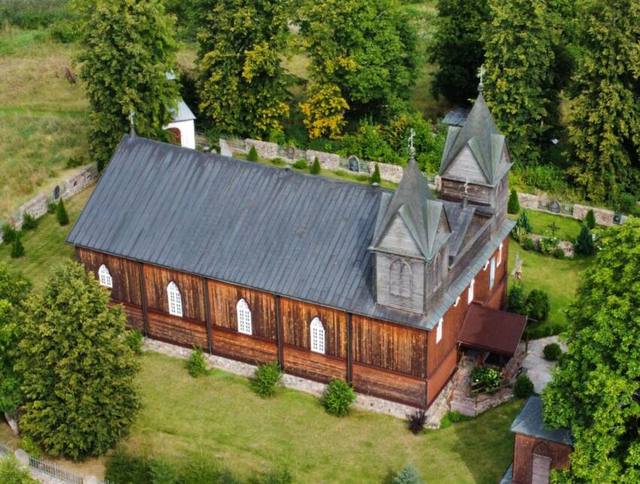 Kościół – Parafia Wniebowzięcia Najświętszej Maryi Panny, Berżniki