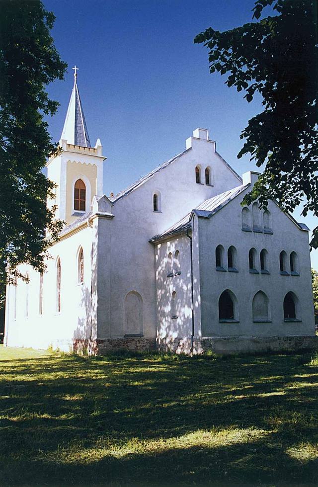 Kościół – Parafia Najświętszej Maryi Panny Królowej Polski, Zbytowa