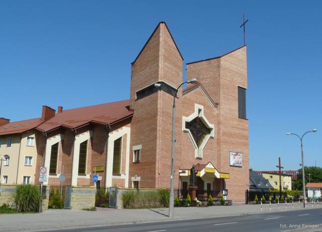 Kościół – Parafia Najświętszego Ciała i Krwi Chrystusa, Warszawa