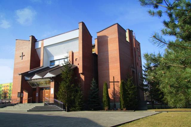 Kościół – Parafia Bł. Annuarity i św. Michała Archanioła, Radom