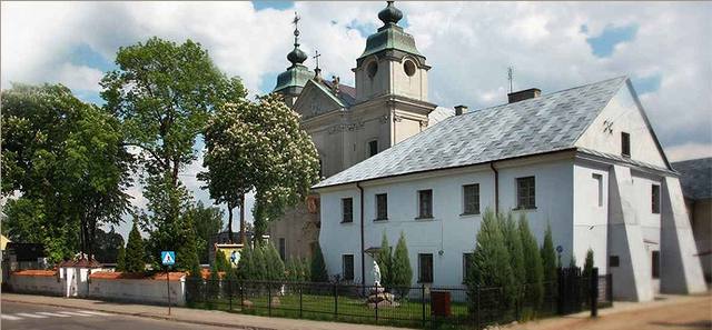 Kościół – Parafia Matki Bożej Szkaplerznej, Warka