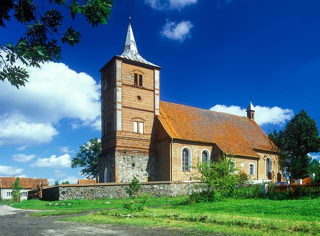 Kościół – Parafia Świętej Marii Magdaleny, Bieniewo