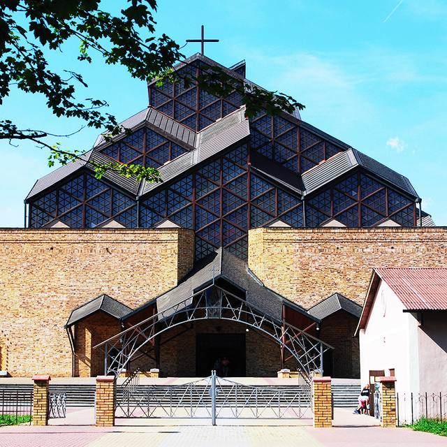 Kościół – Parafia Matki Bożej Częstochowskiej, Kraków-Szklane Domy