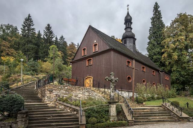 Kościół – Parafia Św. Józefa Oblubieńca NMP, Międzygórze
