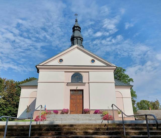 Kościół – Parafia Św. Teresy, Wiżajny
