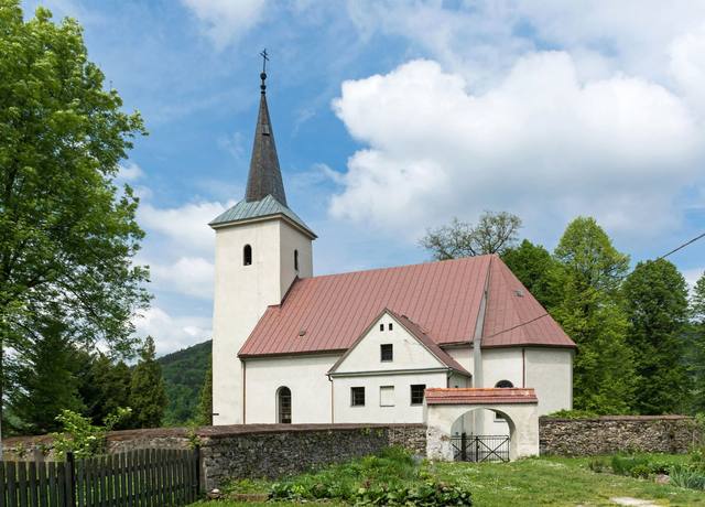 Kościół – Parafia Św. Mikołaja, Radochów