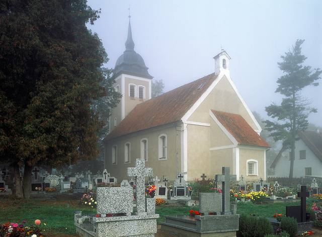 Kościół – Parafia Świętej Marii Magdaleny, Leginy