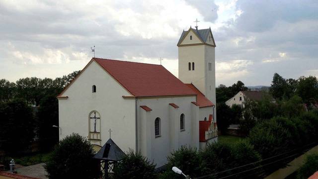 Kościół – Parafia Św. Franciszka z Asyżu, Jutrzyna