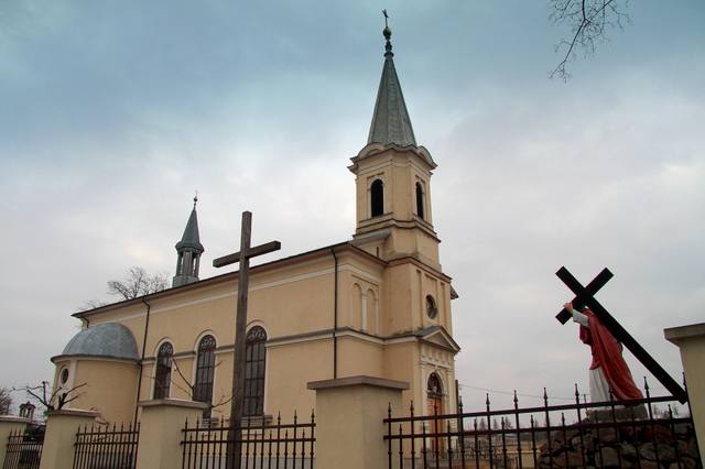 Kościół – Parafia Nawiedzenia NMP i św. Mikołaja, Czermno