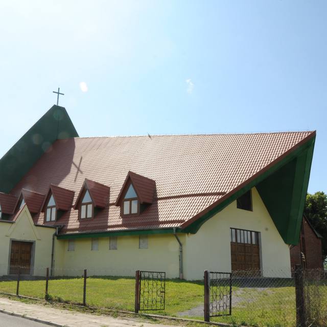 Kościół – Parafia Matki Bożej Częstochowskiej, Legnica