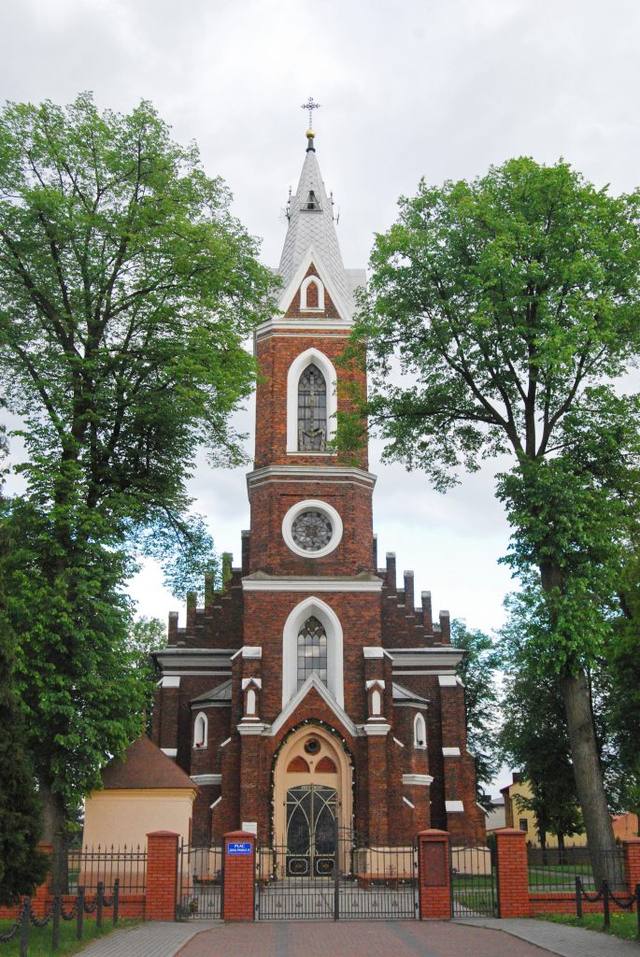 Kościół – Parafia Nawiedzenia Najświętszej Maryi Panny, Rusiec