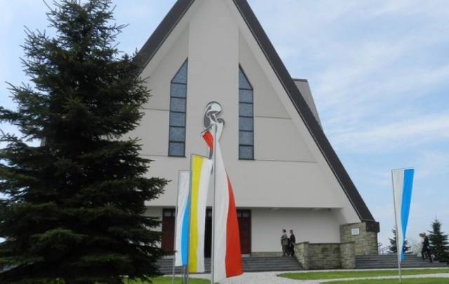 Kościół – Parafia Matki Bożej Królowej Polski, Kwiatonowice