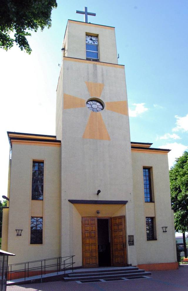 Kościół – Parafia Matki Boskiej Częstochowskiej, Zelów